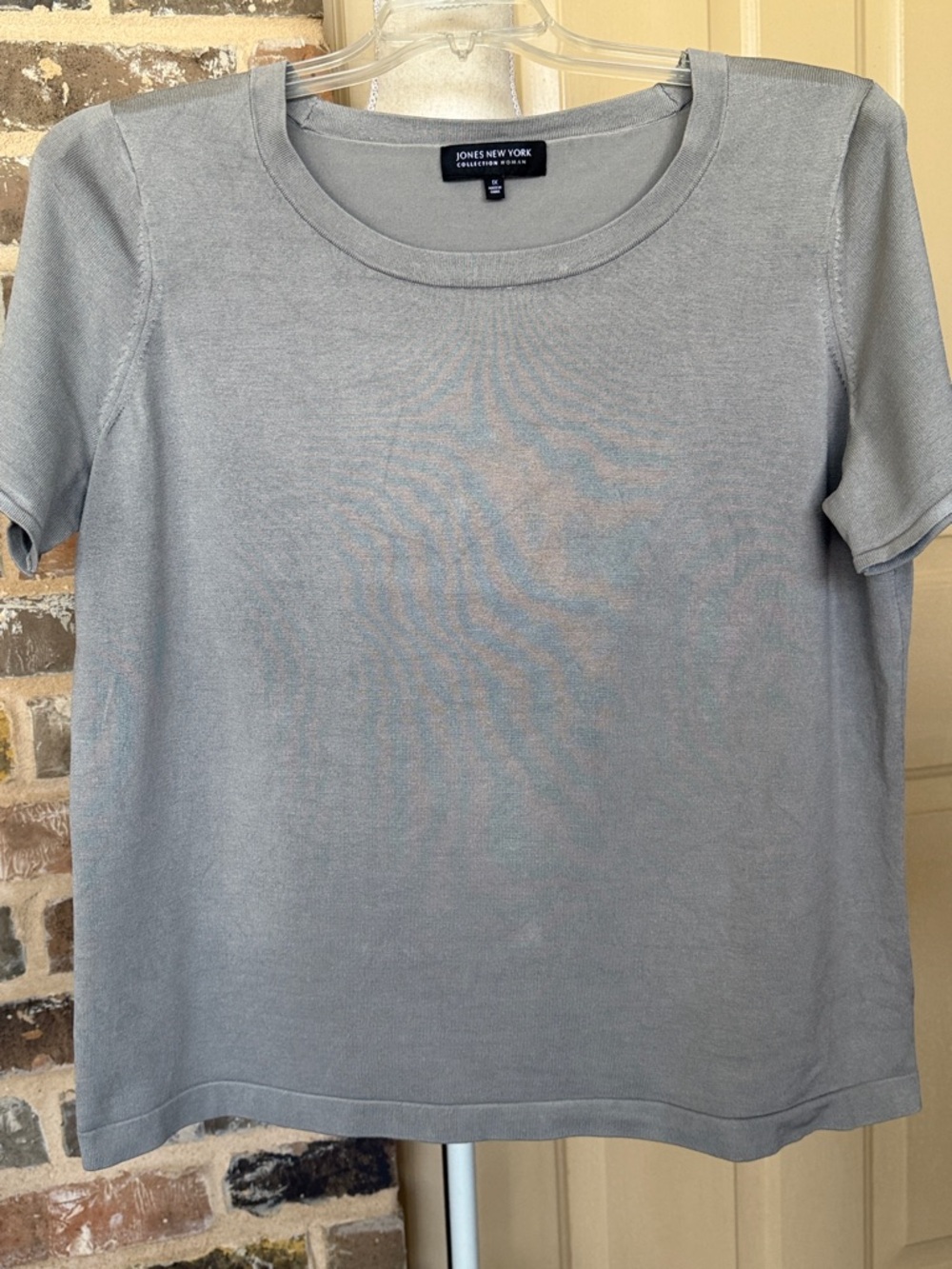 Jones NY Light Gray 100% Silk Short Sleeve Crewneck Top Classic Capsule Wardrobe